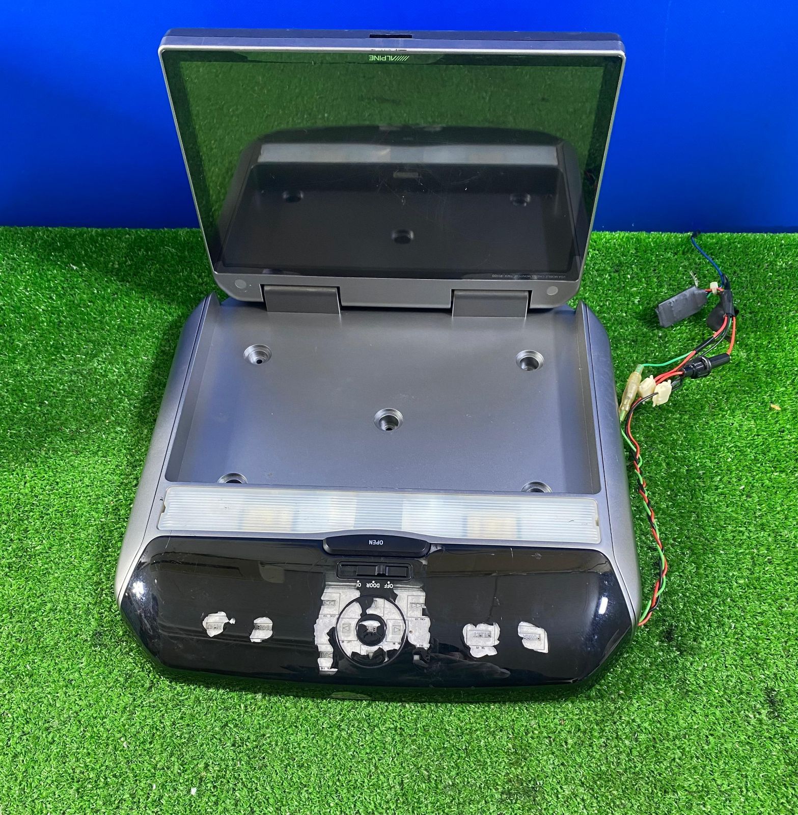 ZT-6788] アルパイン TMX-R1100 フリップダウンモニター／リア