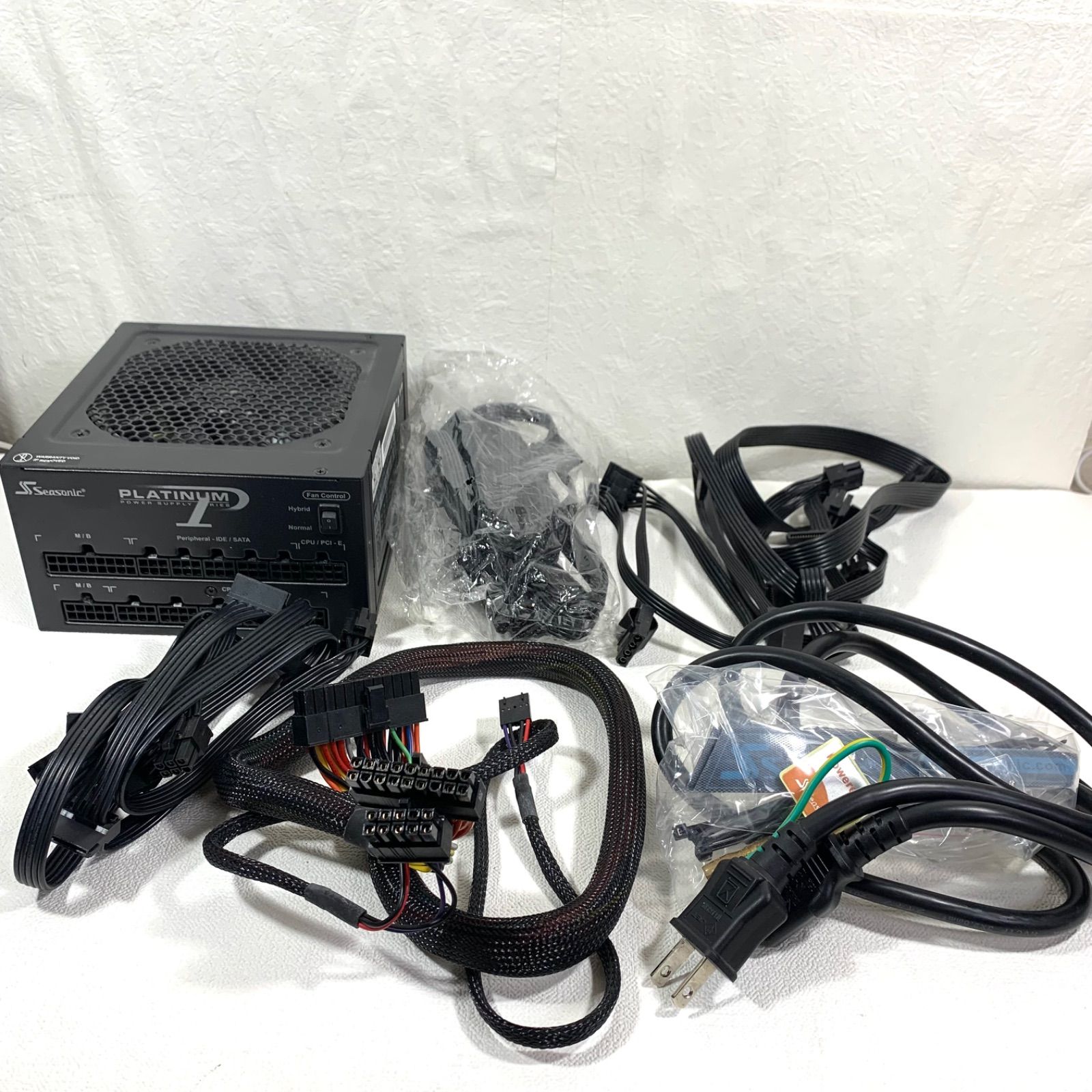 動作品、美品】Seasonic PLATINUM SS-660XP2(Platinum-660） 660W