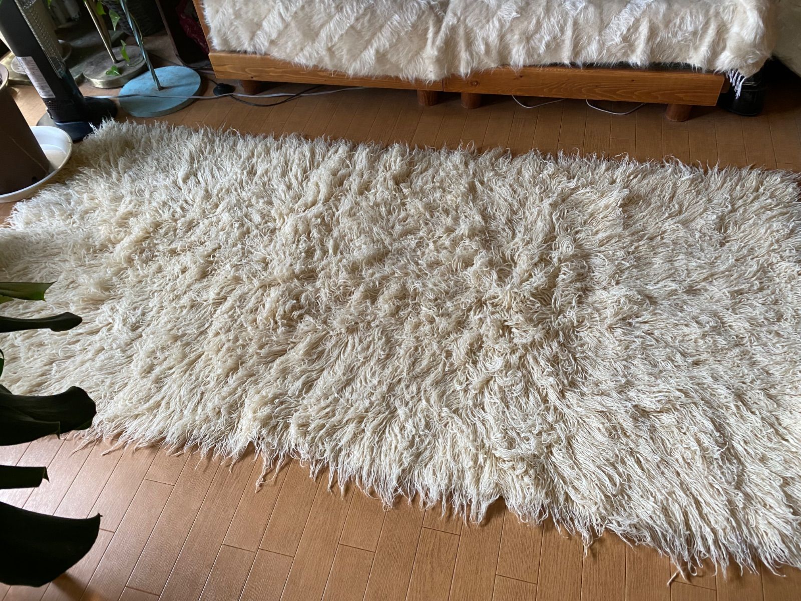 トルコの素晴らしい羊毛のラグTULUをご存知ですか！貴重なコンヤ産 
