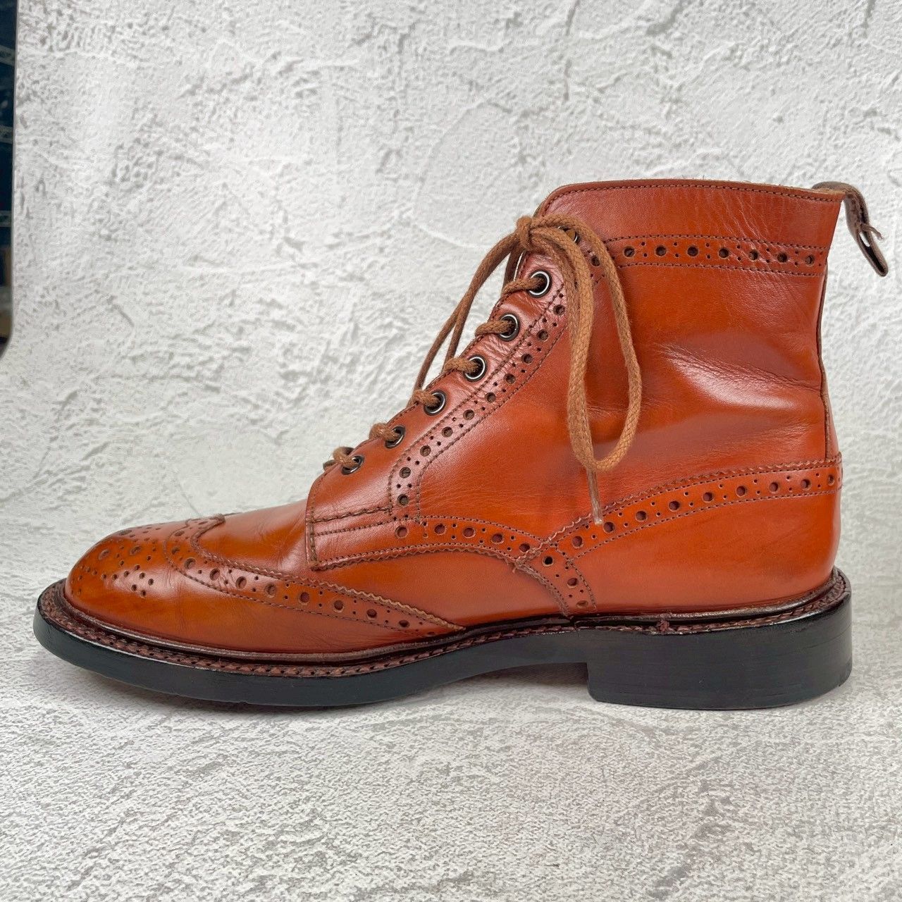 良品】TRICKER