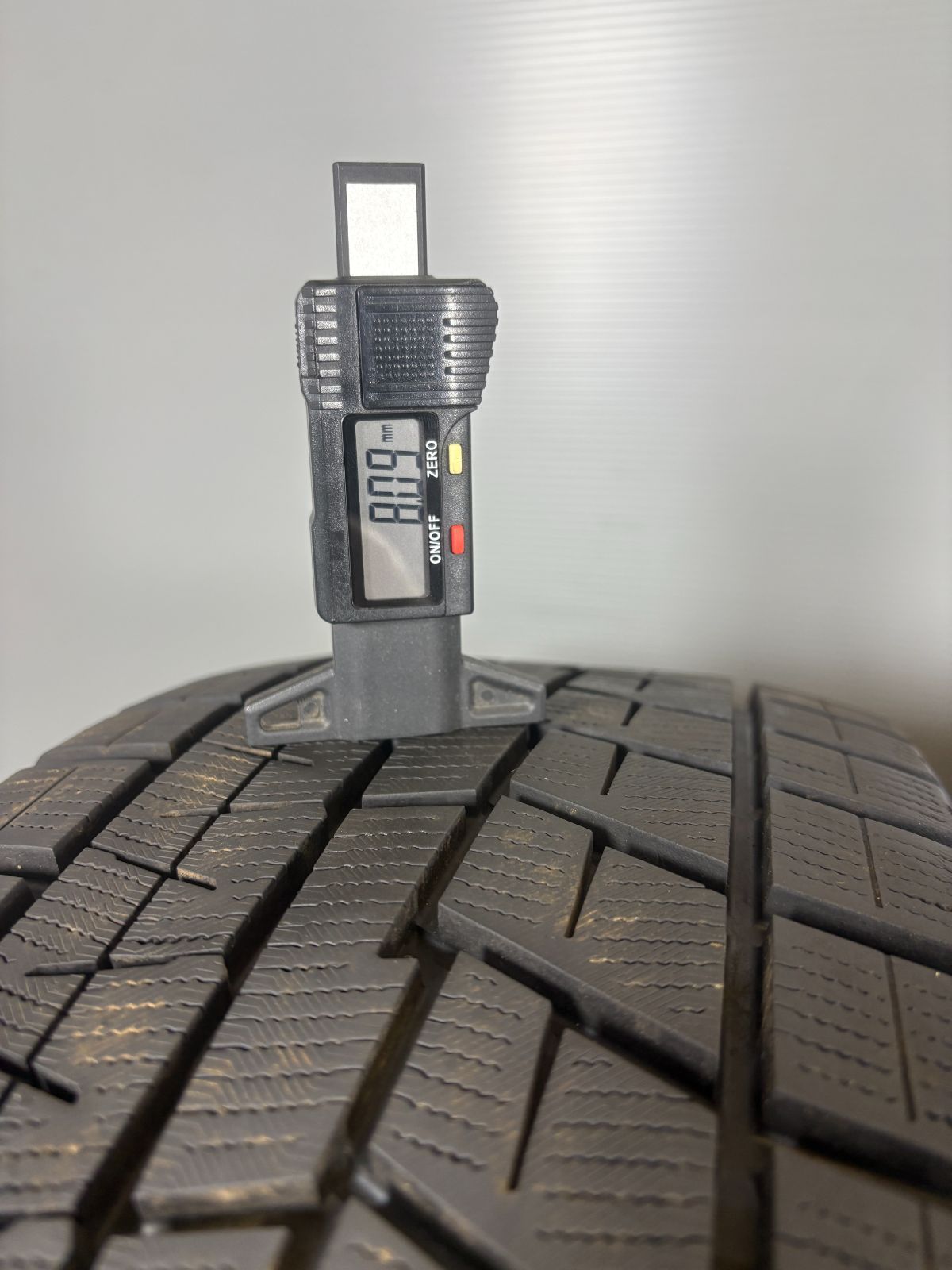 215/50R17 ヨコハマ IG60 2022年製 4本 スタッドレス 送料無料☆215/50R17 ヨコハマ IG60 2021年製 4本 冬 タイヤ