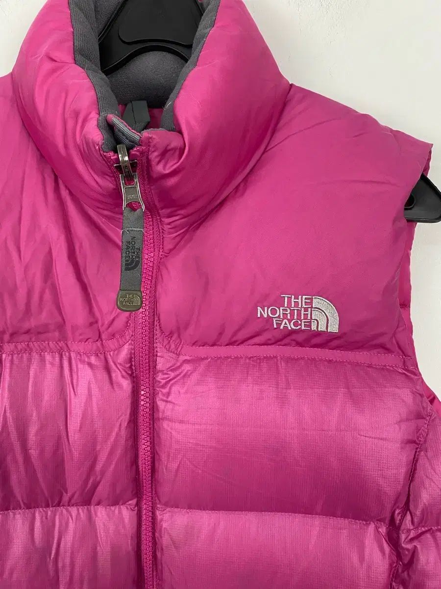 THE NORTH FACE　試着のみダウンベストヌプシピンク７００ THE NORTH FACE ザノースフェイス 700 ヌプシ ピンク ダウンベスト L