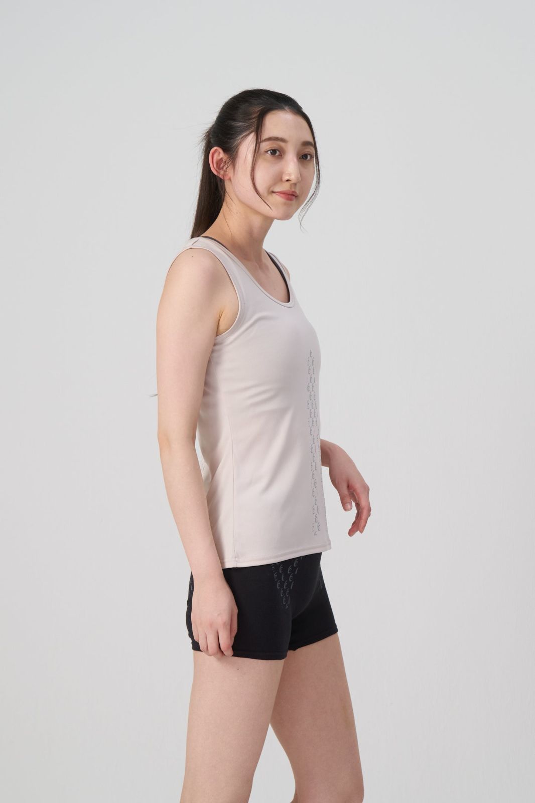 未使用】リライブ インナー レディース ノースリーブ ベージュ LL