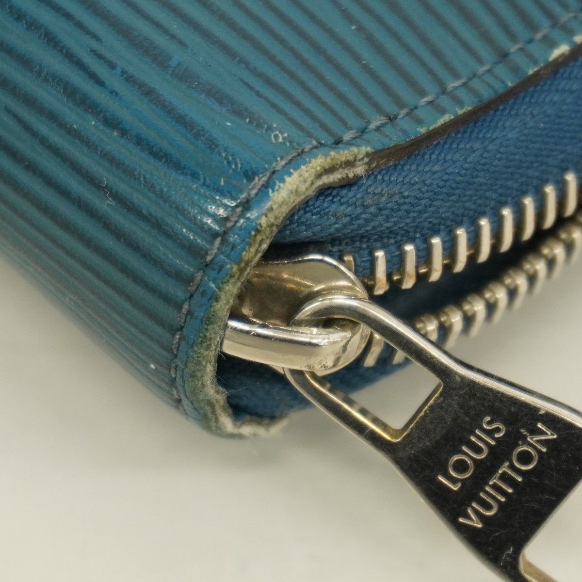 6ae5707-k】ルイヴィトン 長財布 エピ ジッピーオーガナイザー M60619