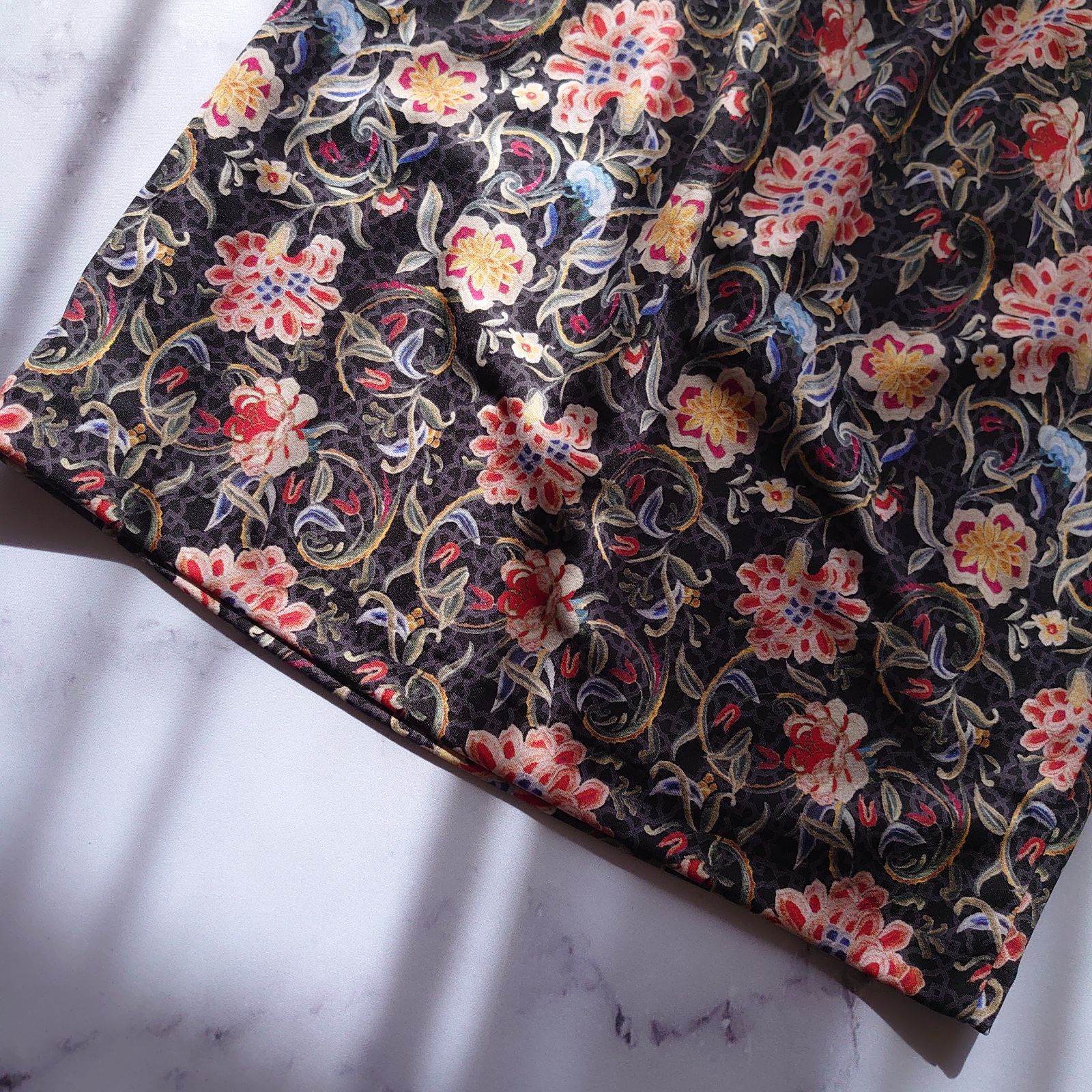 期間限定値下げ中❕ヴィヴィアンタム 花柄 膝丈 スカート パワーネット 花柄 ヴィヴィアンタム 花柄スカート ひざ丈 ウエストゴム パワーネット 0 S