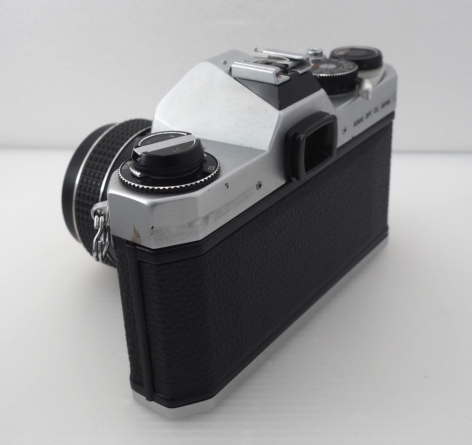 Pentax SP II / SMC Takumar 55mm F1.8【露出計不動】【くもり、ほこり