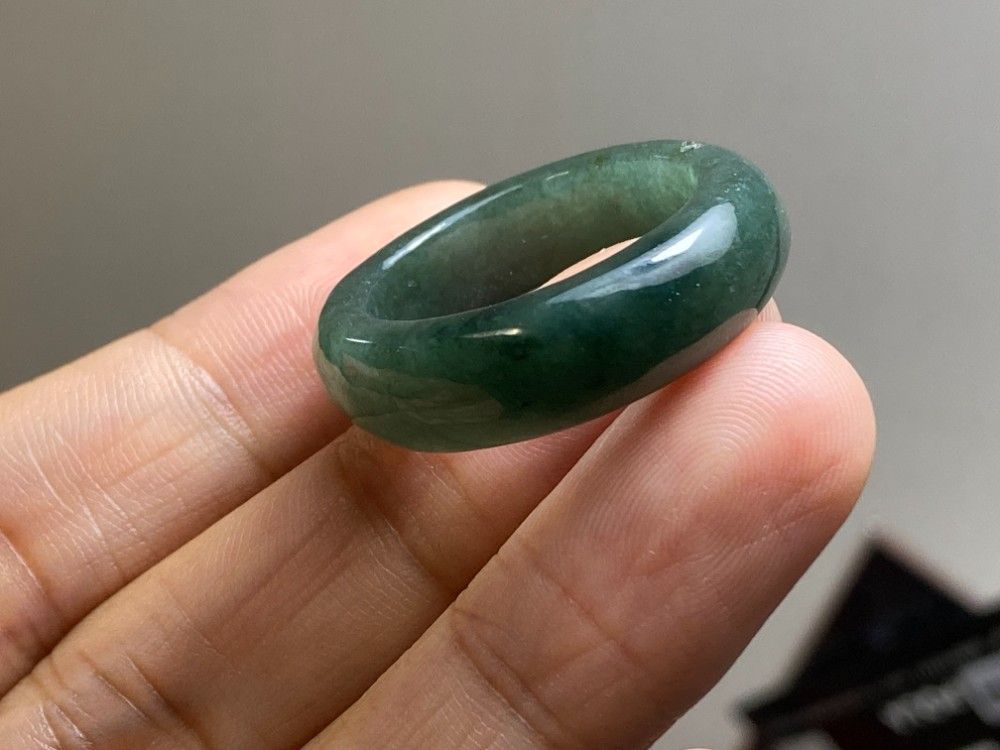 L16-57 糯氷種 25.0号 紺色 ミャンマー産 A貨 本翡翠 くりぬき リング