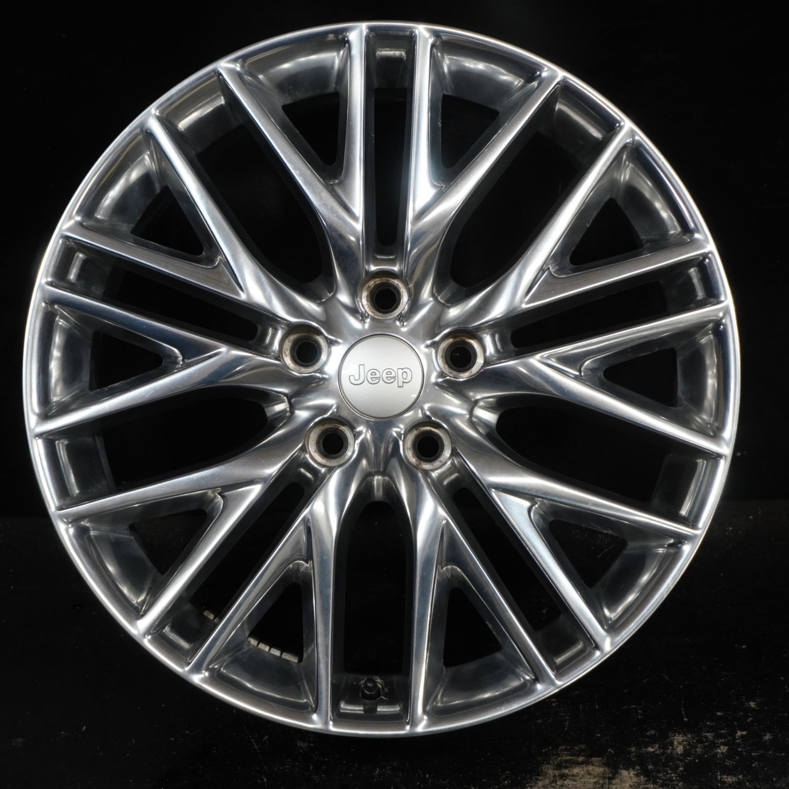 正規品】 ジープ グランドチェロキー サミット 純正 20in ×8J +56.4