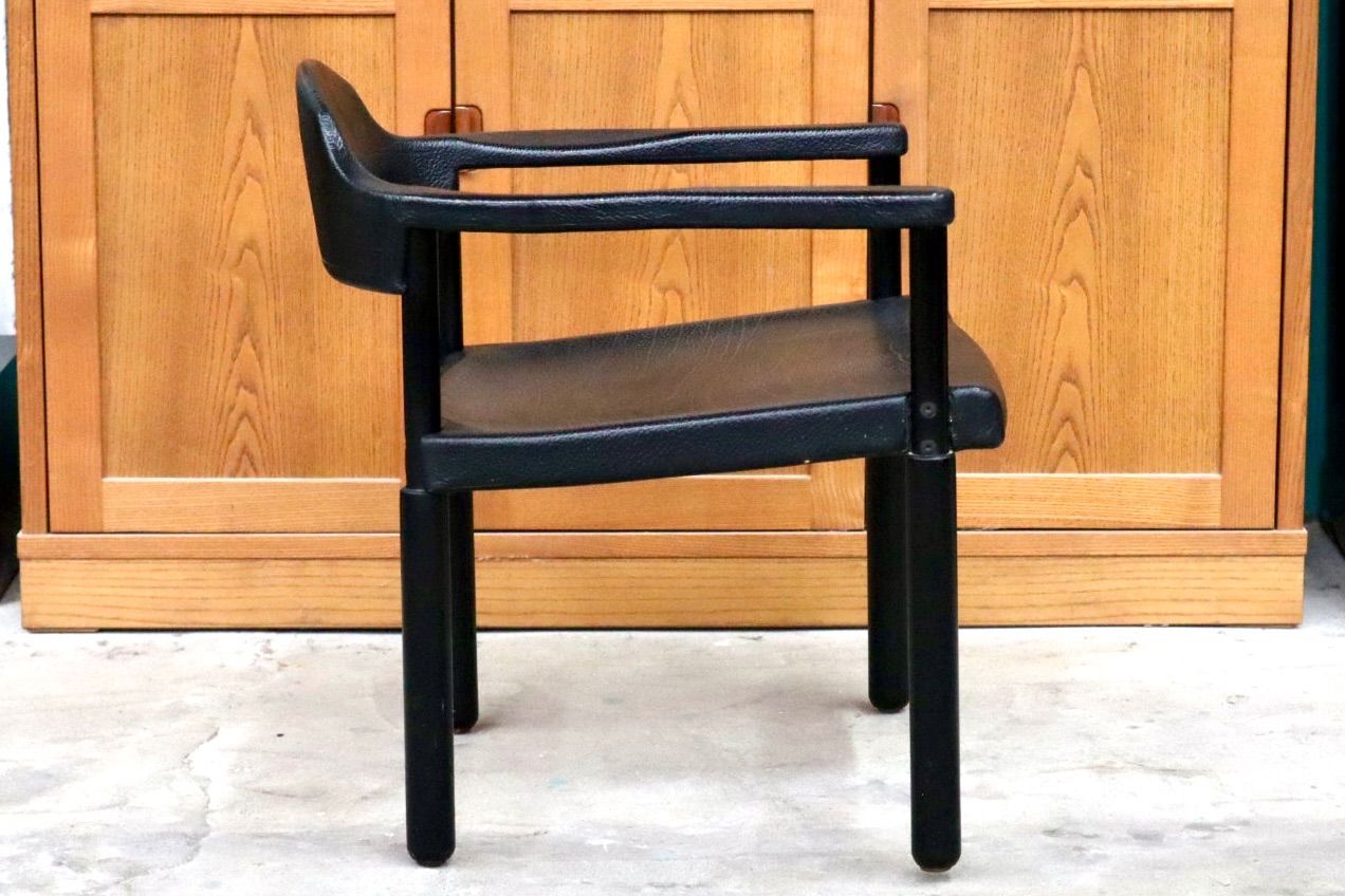 GMIS471K○レオナルド アームチェア ブラック スイス デザイナーズ家具