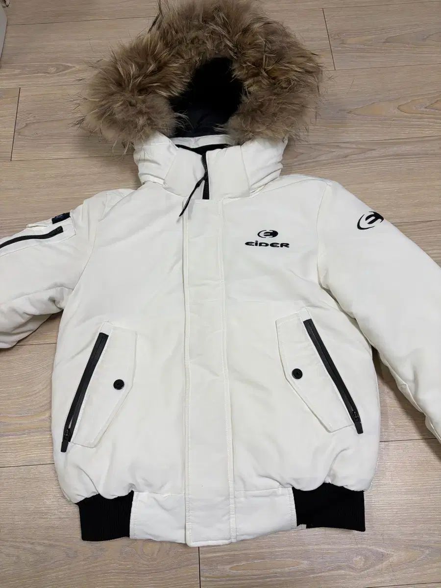 EIDER STOOKY 白 ショートダウン 【公式通販】