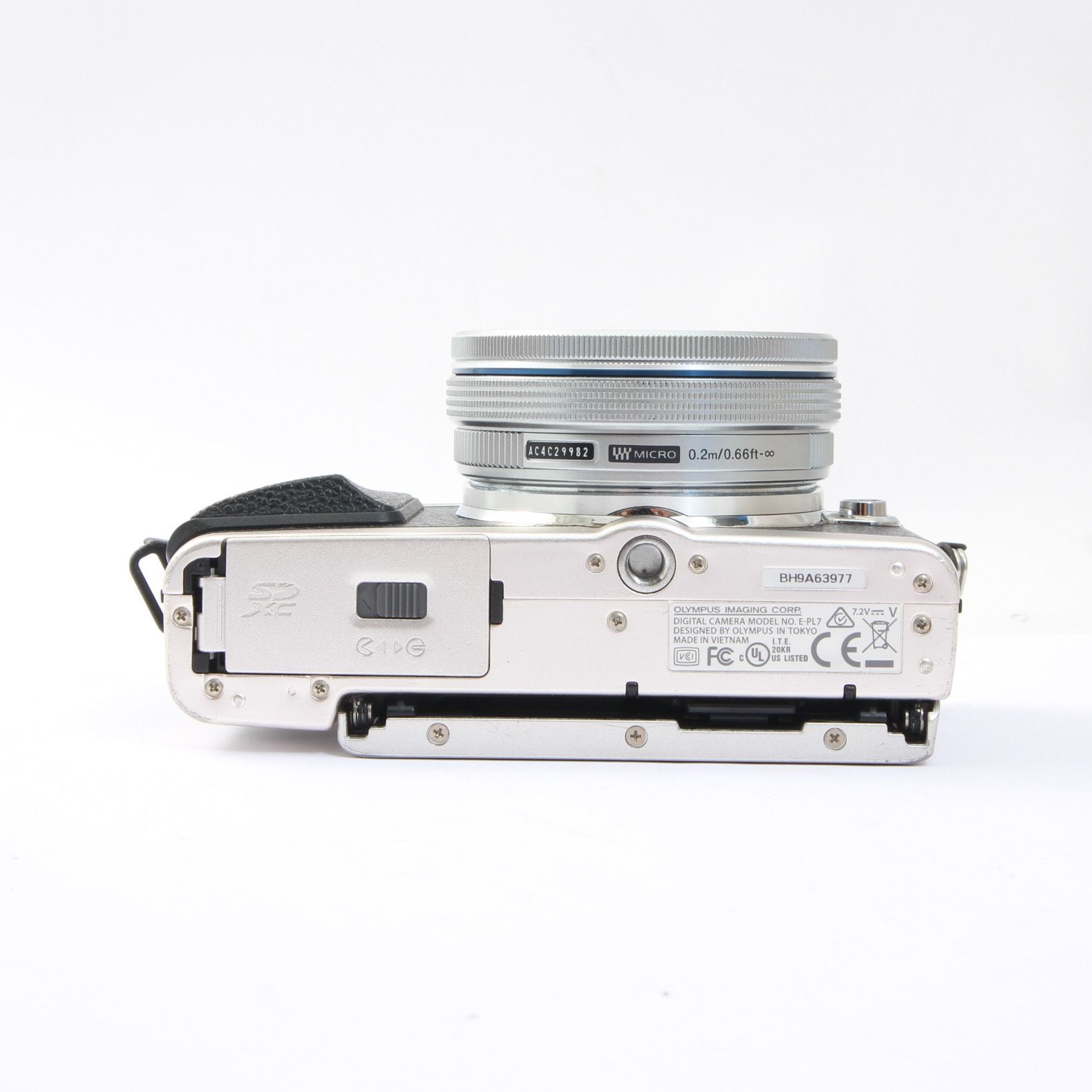 シャッター数1950回】 OLYMPUS オリンパス PEN E-PL7 + MZD 14-42mm F3