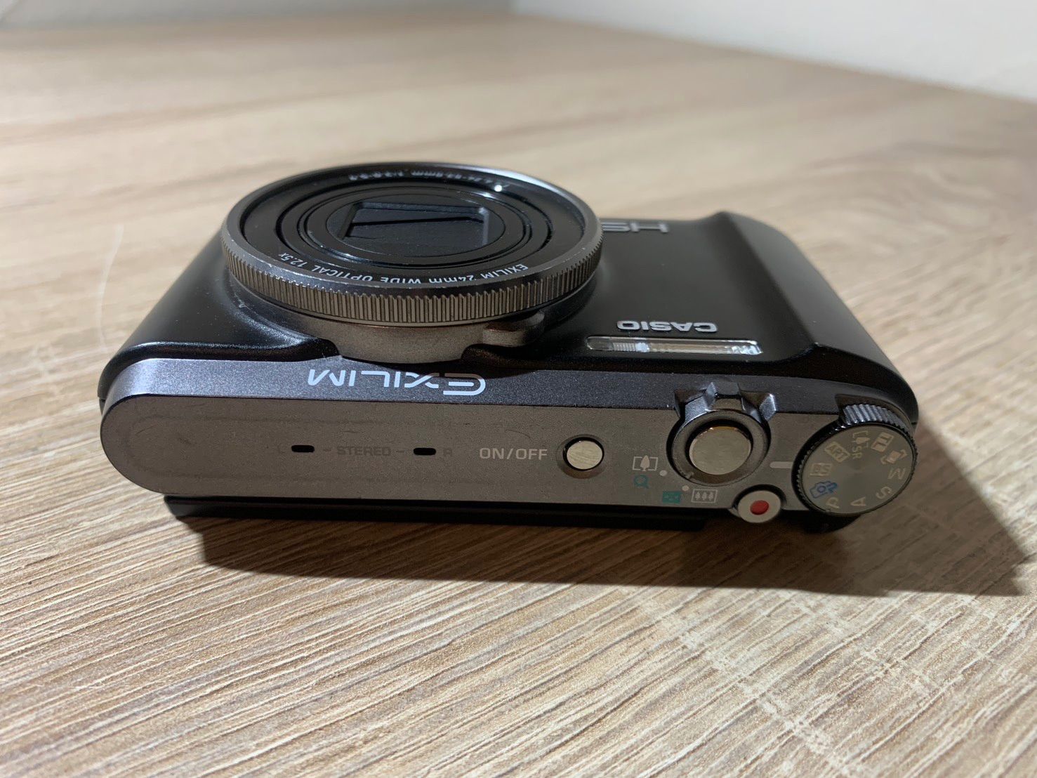 8014 Casio カシオ EXILIM EX-ZR1100 ブラック デジカメ - メルカリ