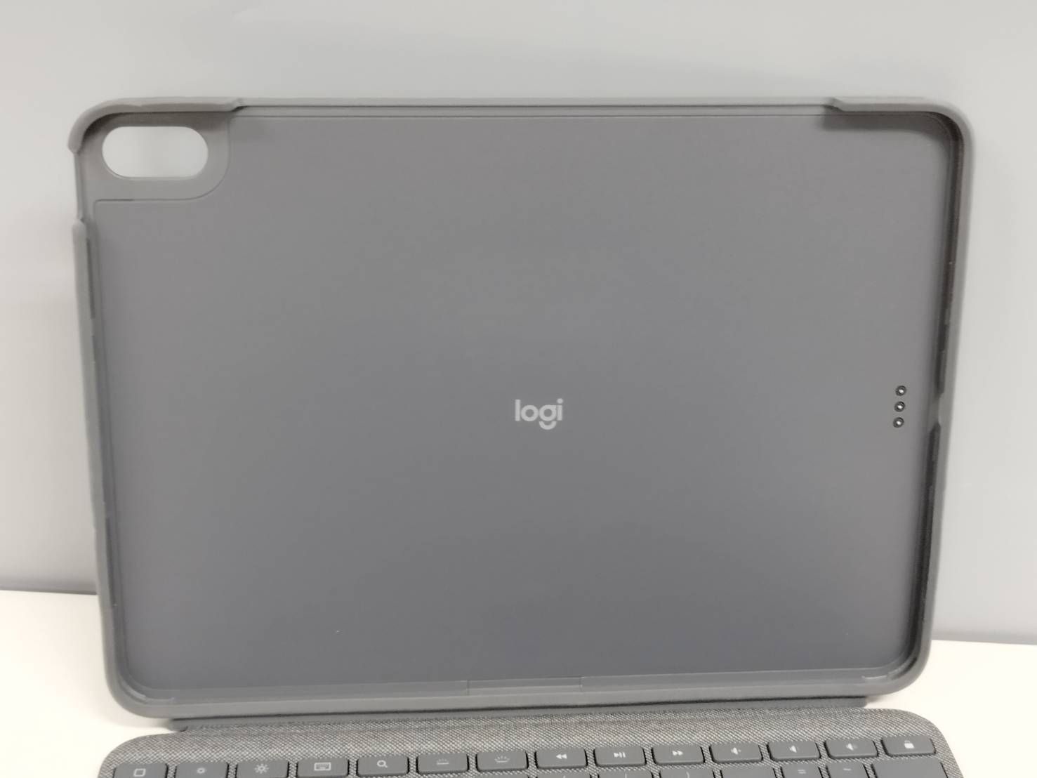 良品】logicool COMBO TOUCH/YU0048/キーボードカバー - メルカリ