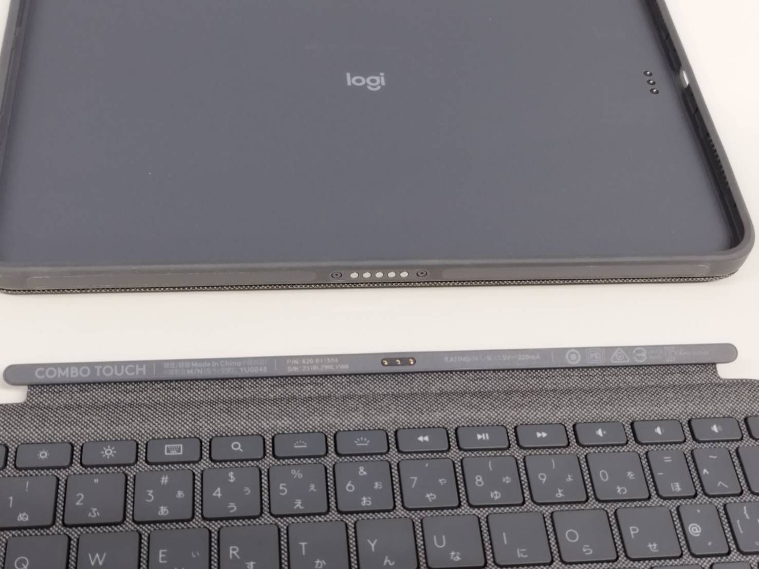 良品】logicool COMBO TOUCH/YU0048/キーボードカバー - メルカリ