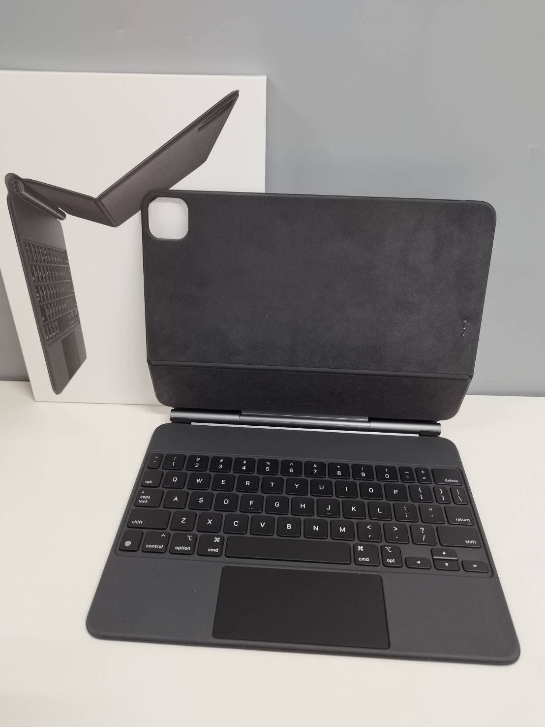 美品】iPad Magic Keyboard/A2261/11インチ/US配列〈MXQTT2LL/A