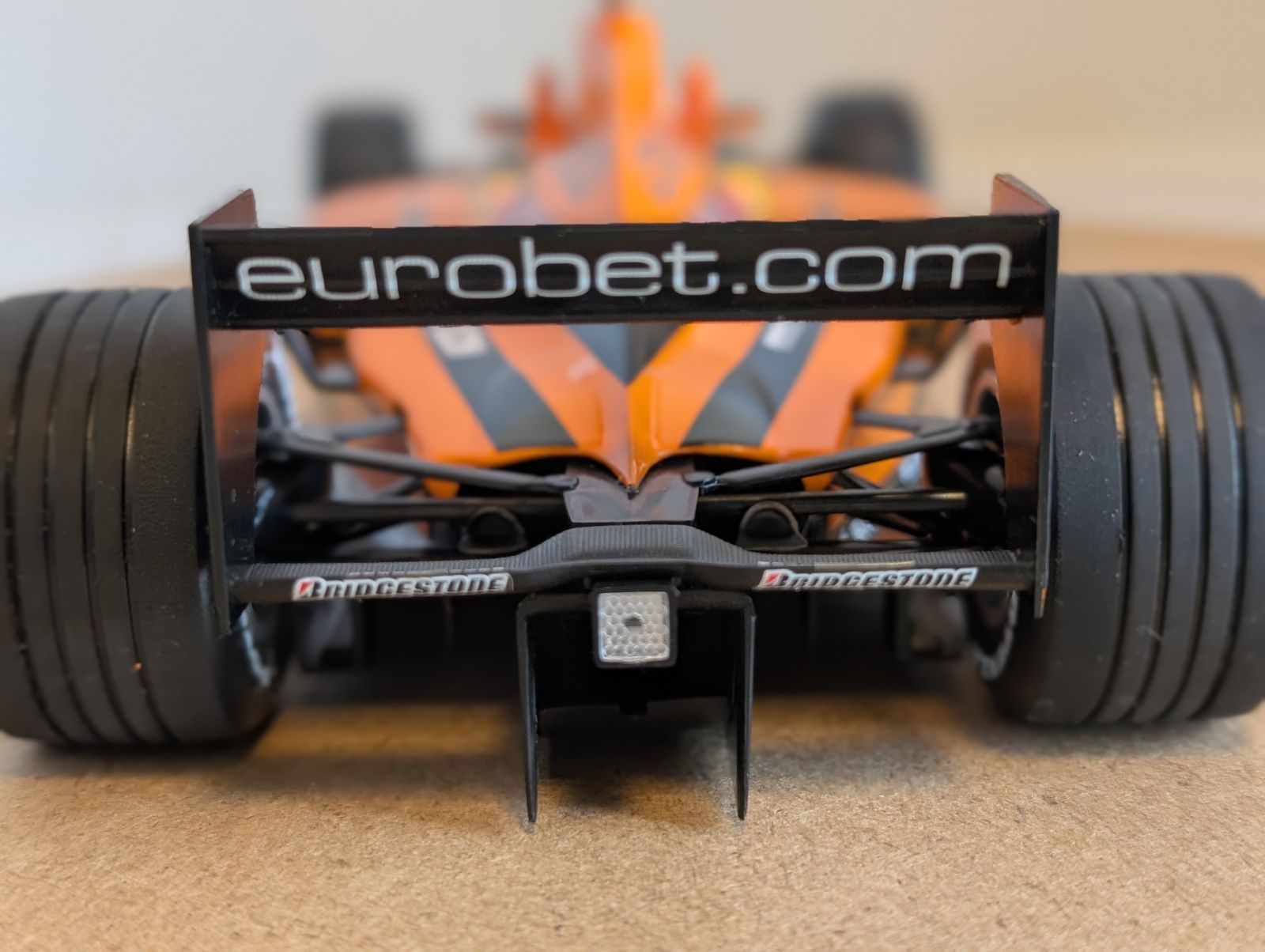 マックスの父1/18ミニチャンプス アロウズA22 ヨス・フェルスタッペン