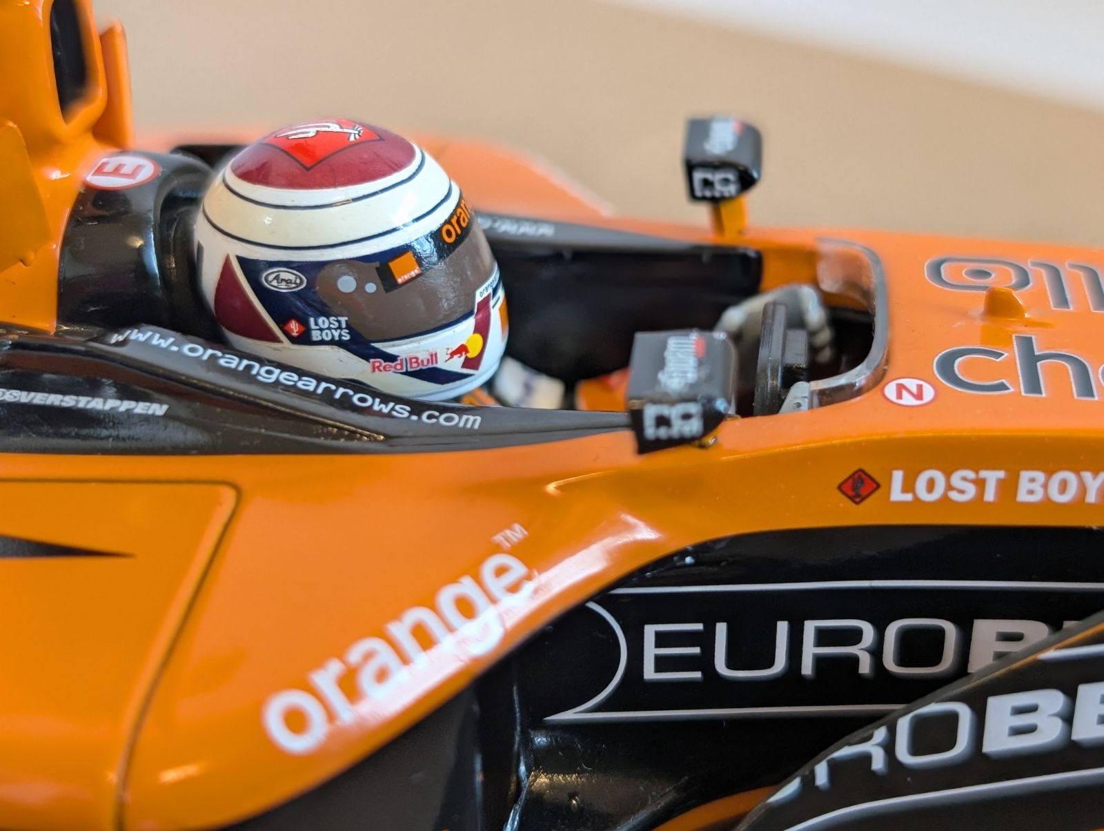 マックスの父1/18ミニチャンプス アロウズA22 ヨス・フェルスタッペン