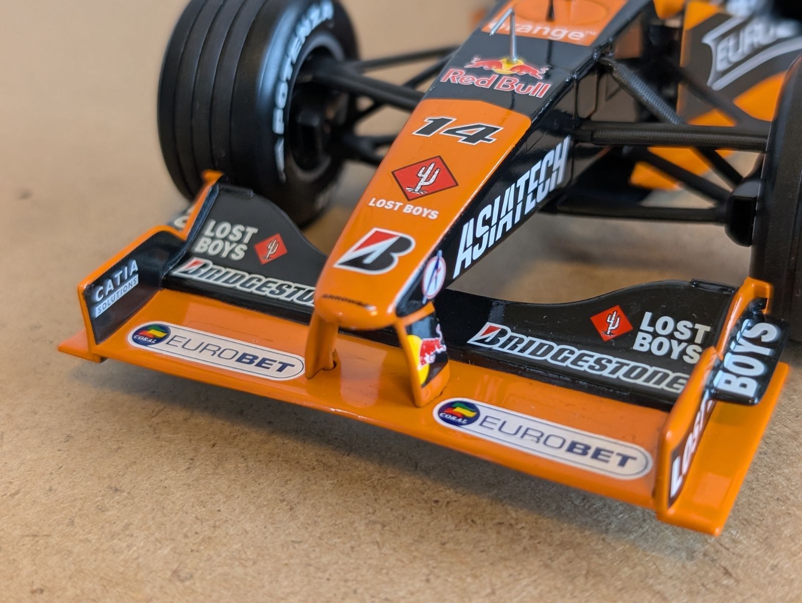 マックスの父1/18ミニチャンプス アロウズA22 ヨス・フェルスタッペン