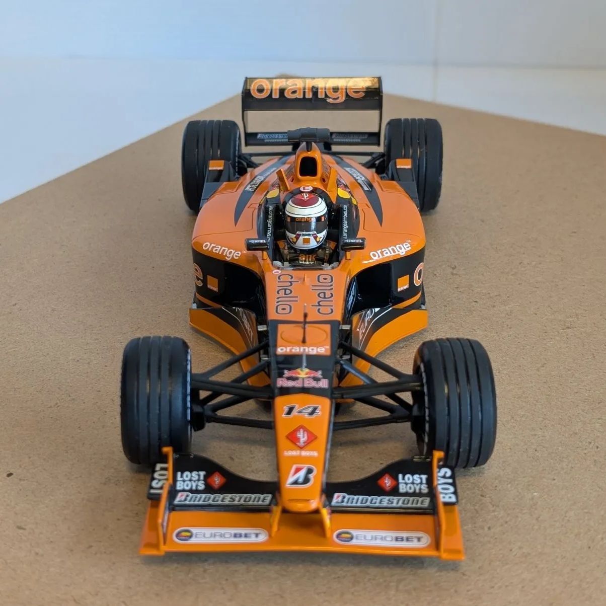 マックスの父1/18ミニチャンプス アロウズA22 ヨス・フェルスタッペン