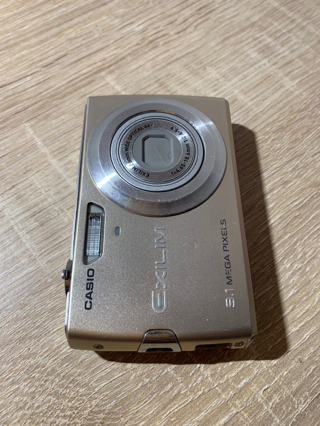 7908 Casio EXILIM EX-Z250 ゴールド デジカメ - メルカリ