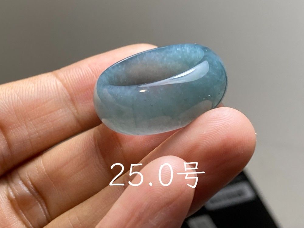 L16-62 広幅 氷糯種 25.0号 青色 グアテマラ産 A貨 本翡翠 くりぬき