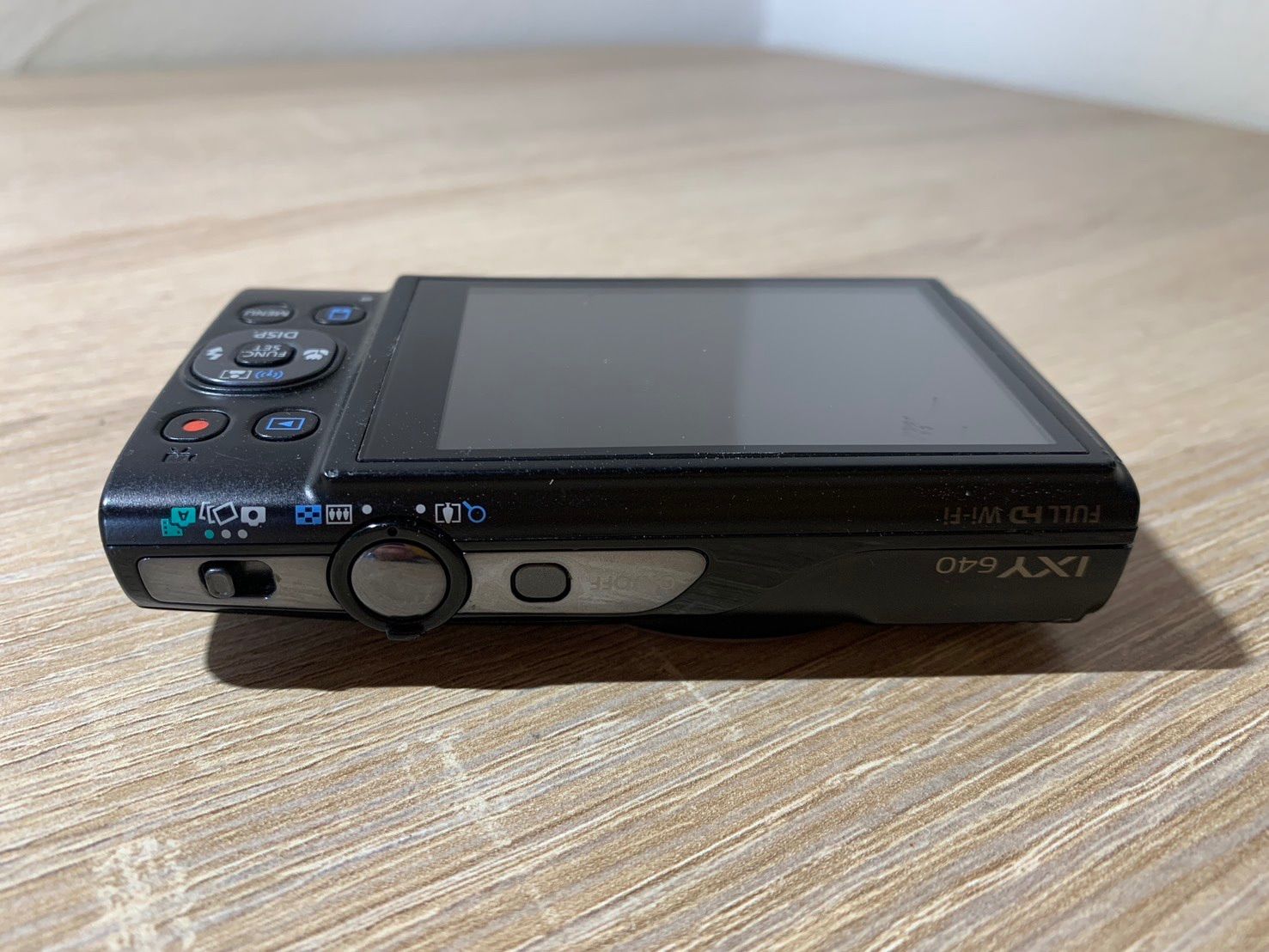 8027 Canon IXY 640 ブラック デジカメ - メルカリ