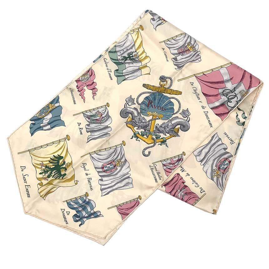 ☘️希少 美品☘️ HERMES マキシツイリー Pavois 船旗 ベージュ 希少 HERMES エルメス シルク マキシツイリー PAVOIS 船旗柄 ロング