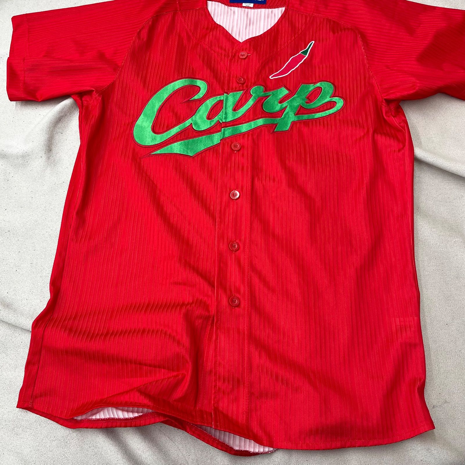 広島カープ ユニフォーム 鈴木誠也　レッド Lサイズ 広島カープ ユニフォーム 鈴木誠也 MIZUNO 2016年製 赤 レッド Oサイズ