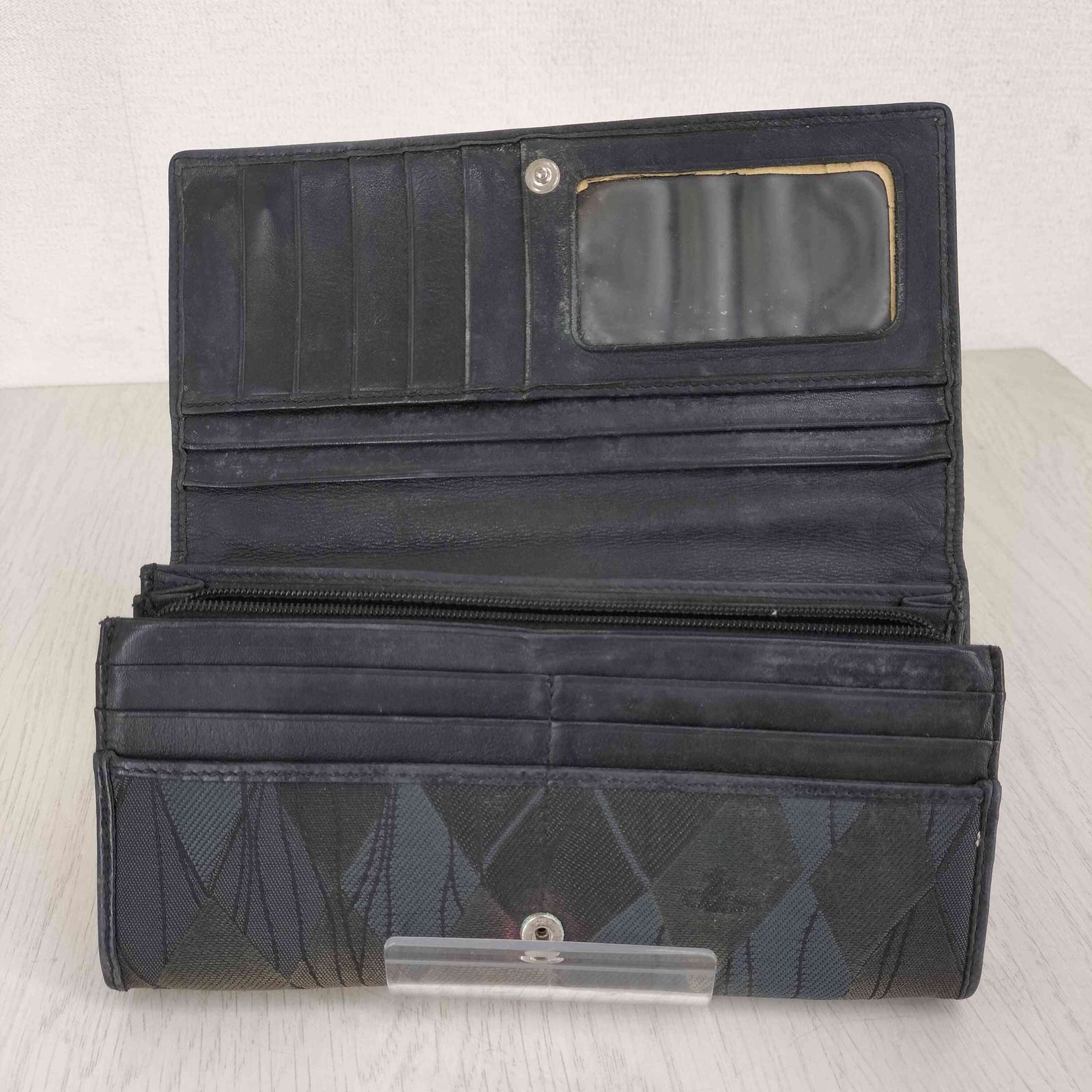 ヴィヴィアンウエストウッドロンドン Vivienne Westwood LONDON