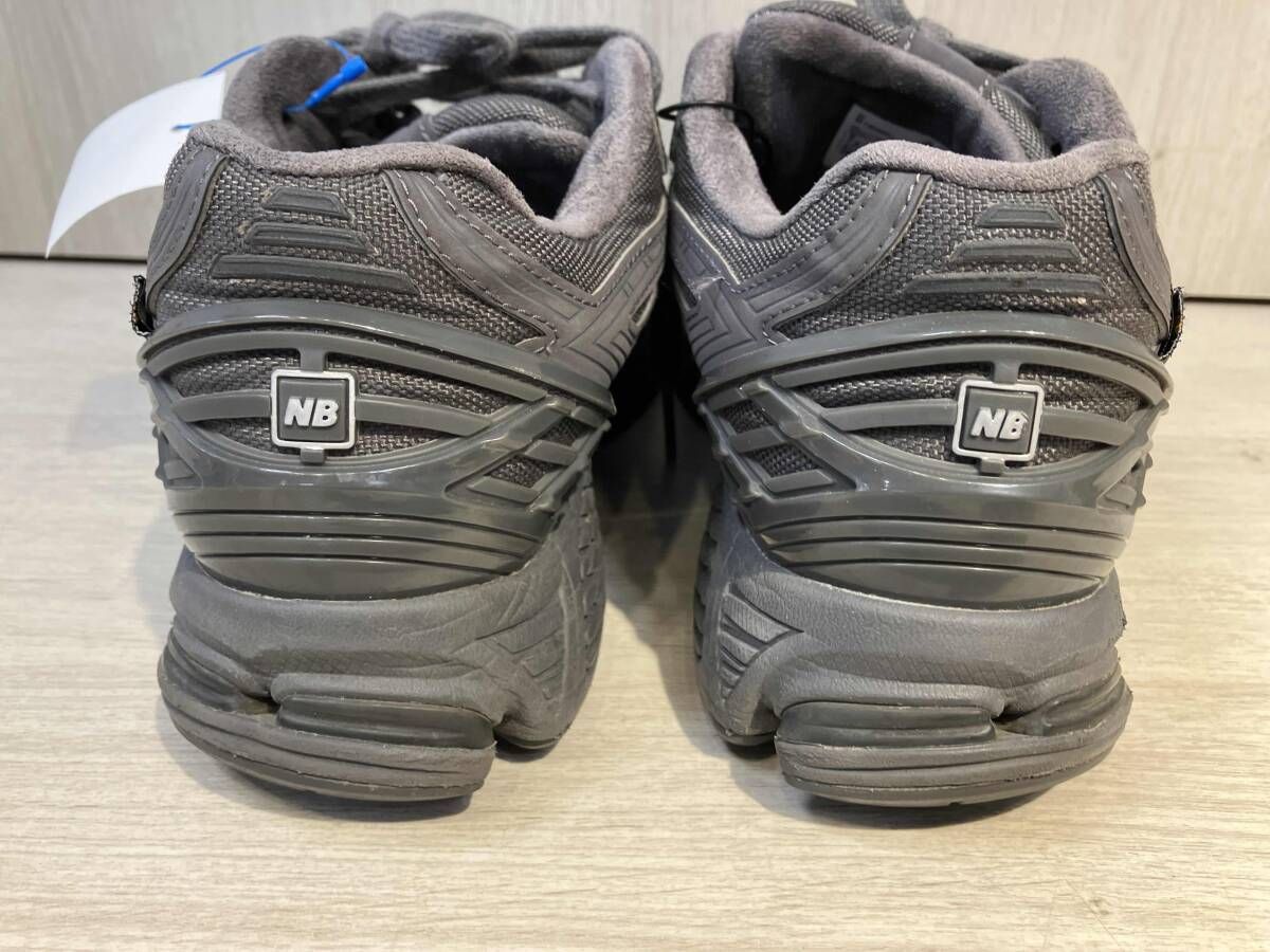 New グレー new balance スニーカー グレー M1906RU 26cm New グレー new balance スニーカー グレー M1906RU 26cm