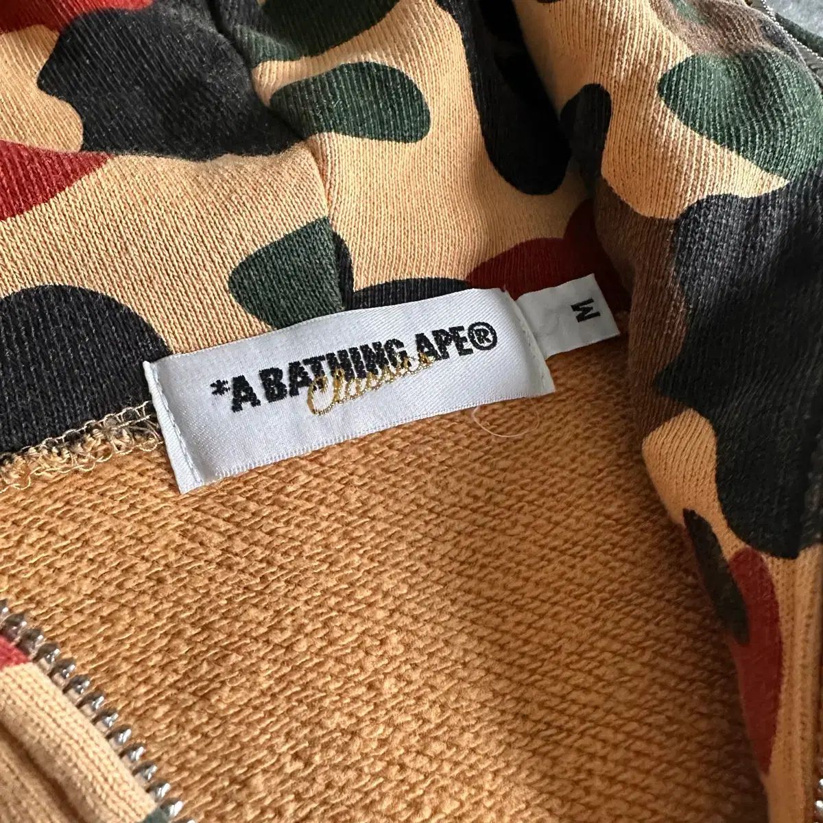 A BATHING APE アベイシングエイプ カモ フードジップ - メルカリ