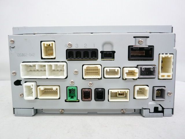 中古】 トヨタ純正 NSZT-W68T メモリーナビ 地デジ/フルセグ/DVD/CD/SD