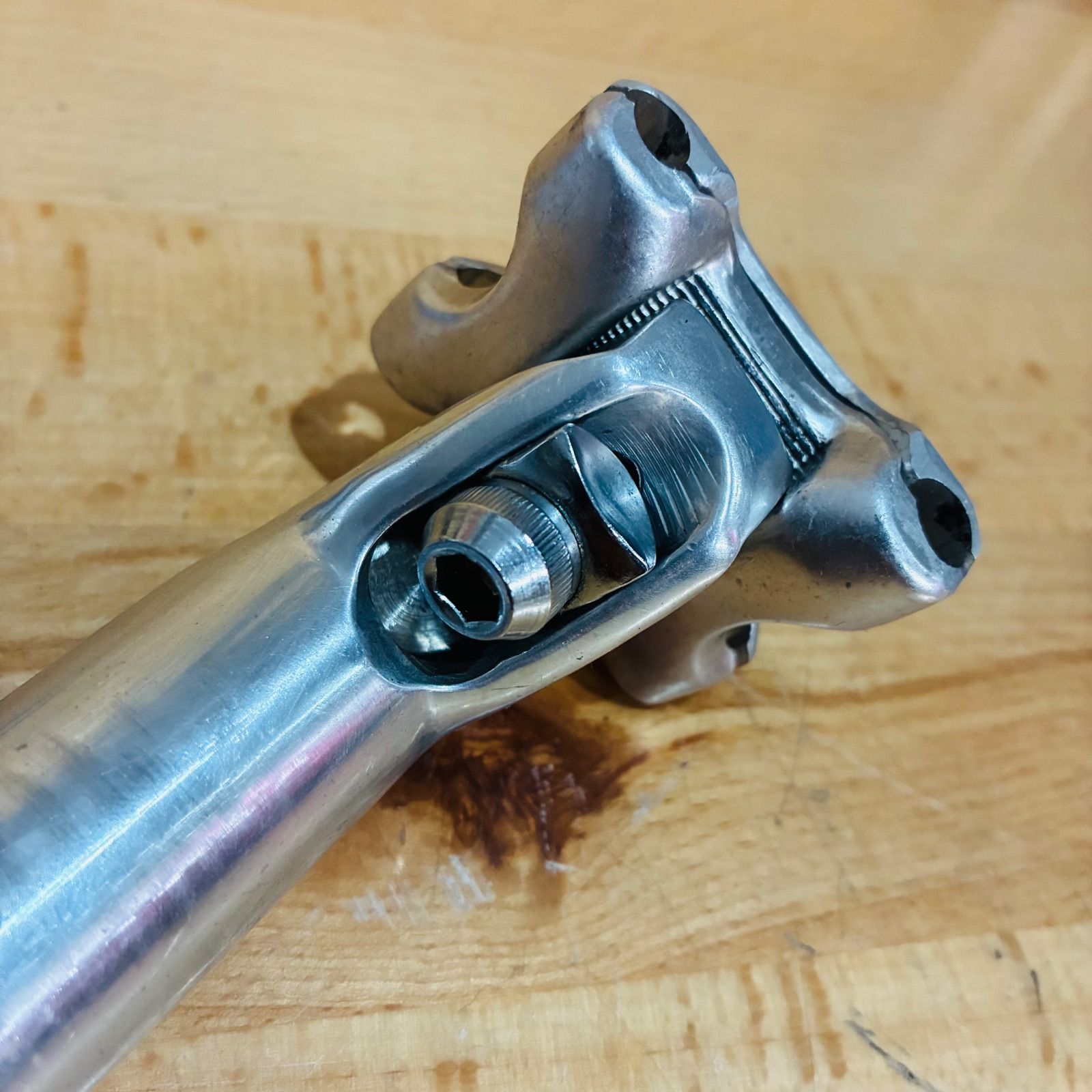 中古品】 シマノ 600 φ 27.2mm × 200mm シートポスト シートピラー