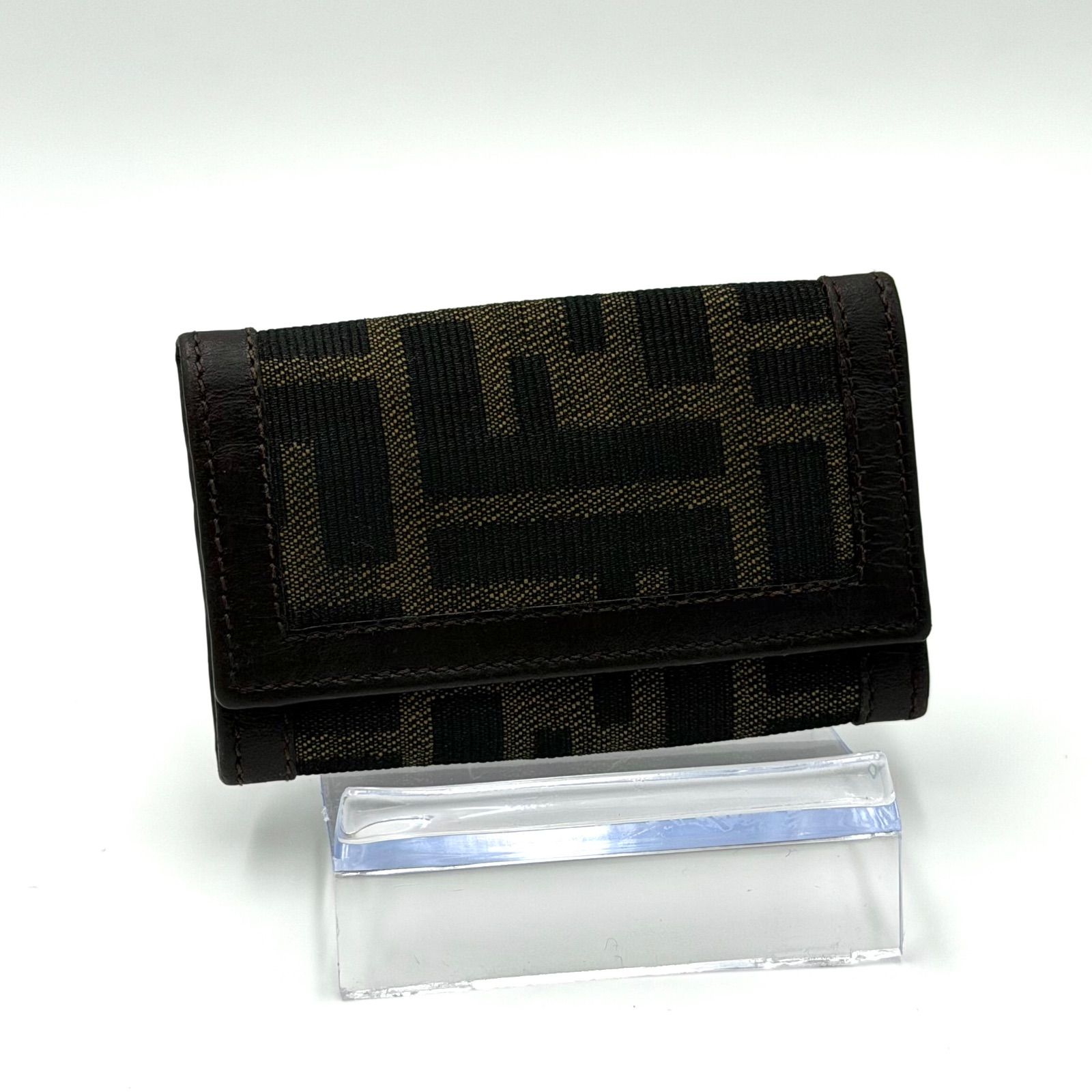 フェンディ FENDI ズッカ柄 6連キーケース コンパクト シルバー金具