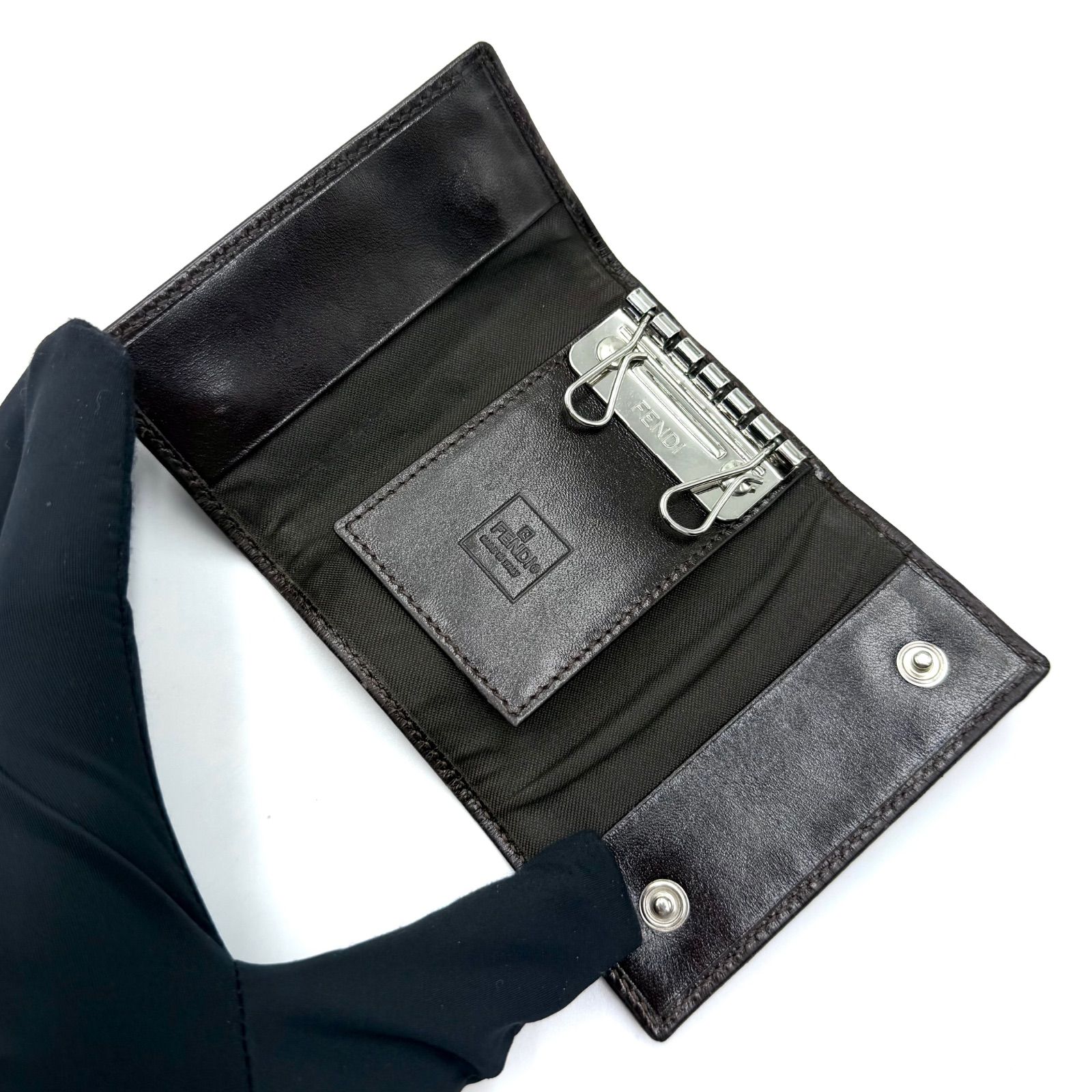 フェンディ FENDI ズッカ柄 6連キーケース コンパクト シルバー金具