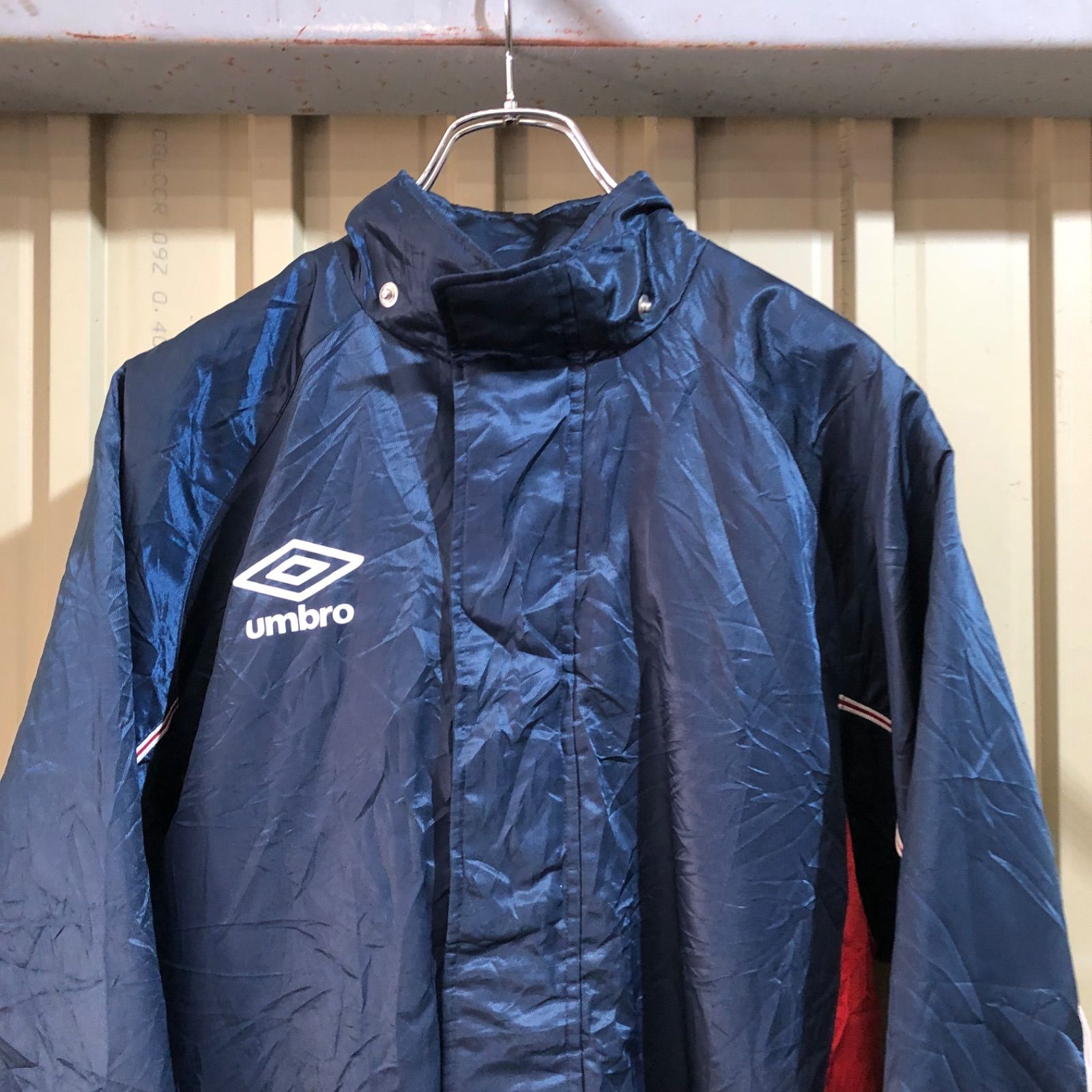 1685 umbro ベンチコート ネイビー レッド 160cm アンブロ ナイロン