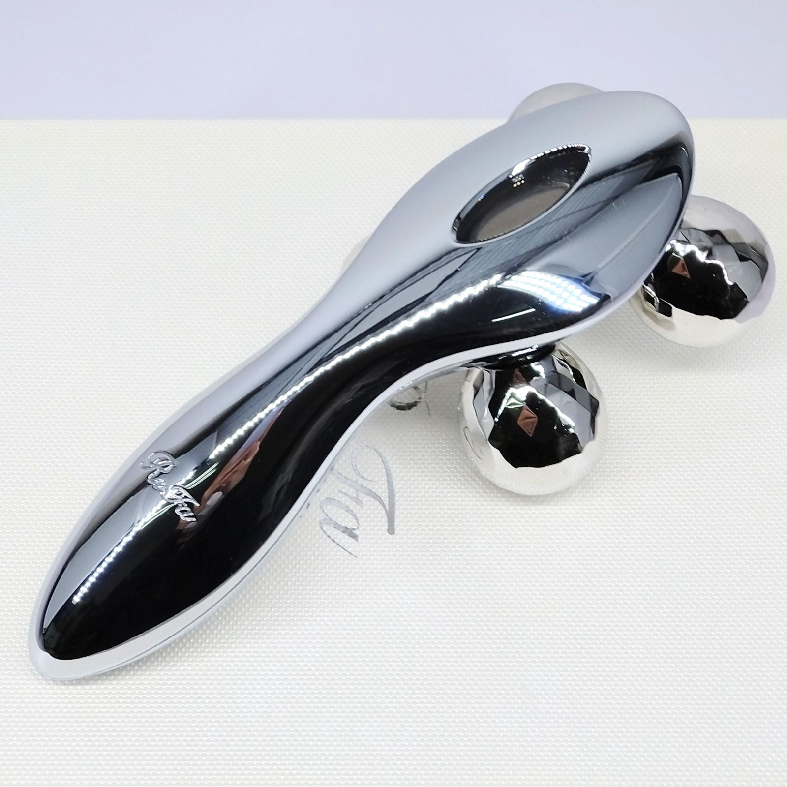 MTG ReFa 4 CARAT リファ フォーカラット RF-FC1932B - メルカリ