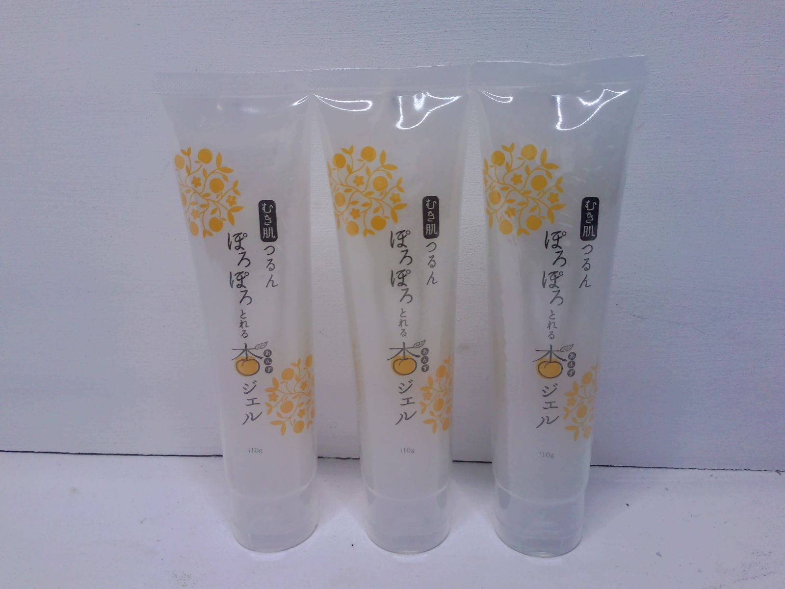 新品未開封】フレージュ むき肌つるん ぽろぽろとれる杏ジェル 角質