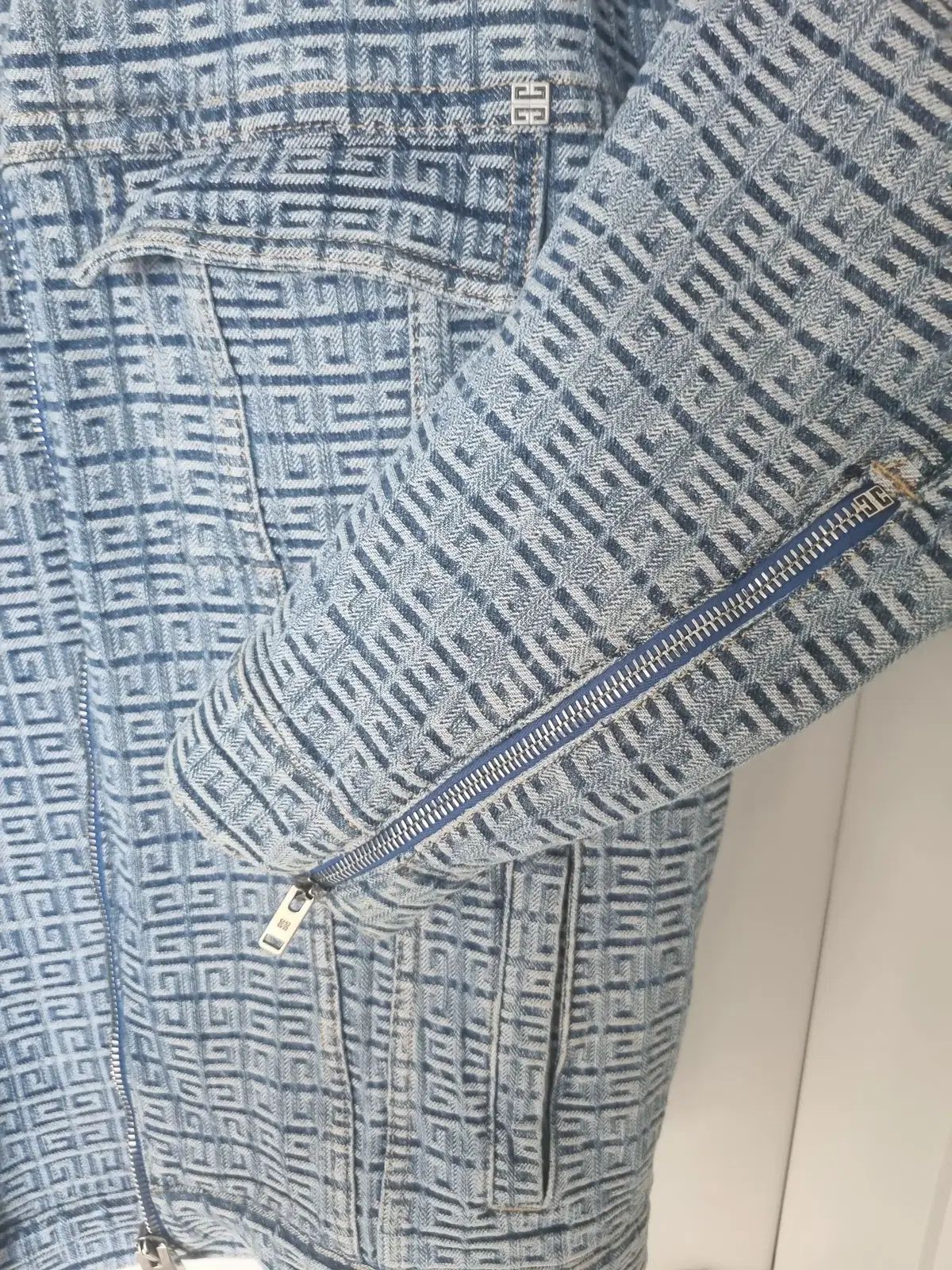 百貨店購入 Givenchy ジバンシィ ロゴ デニム トラッカー デニム