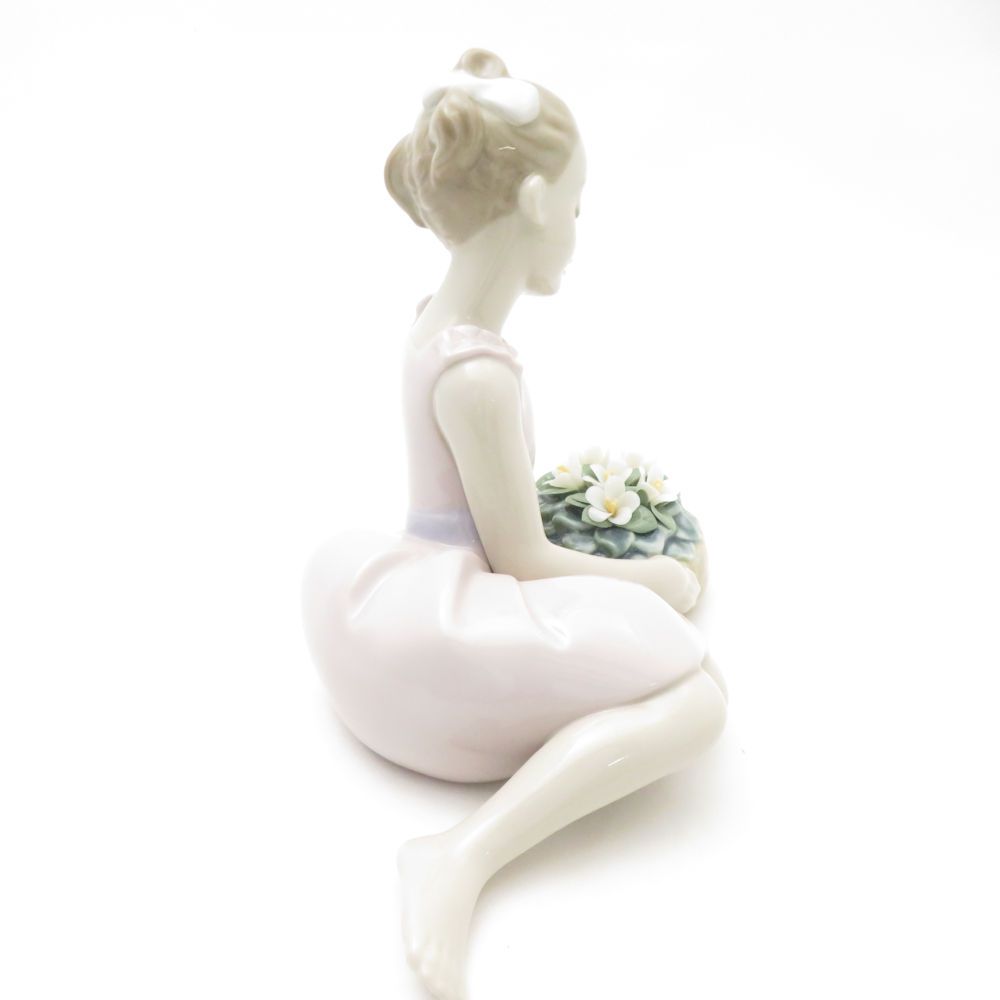 未使用 LLADRO リヤドロ 8573 きれいに咲いてね フィギュリン 置物