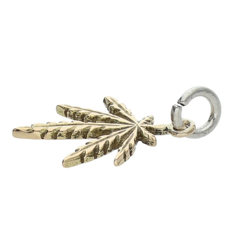 ゴローズ 全金グラス 小 ネックレストップ メンズ 小 - メルカリ