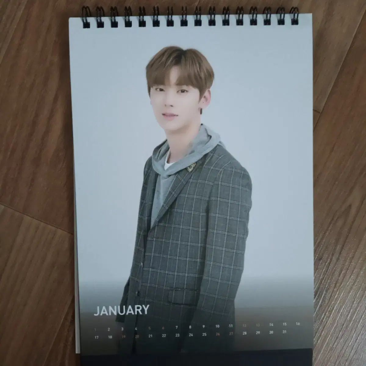 Wanna One（ワナワン）グッズ ファン・ミニョン(HWANG MINHYUN) オン