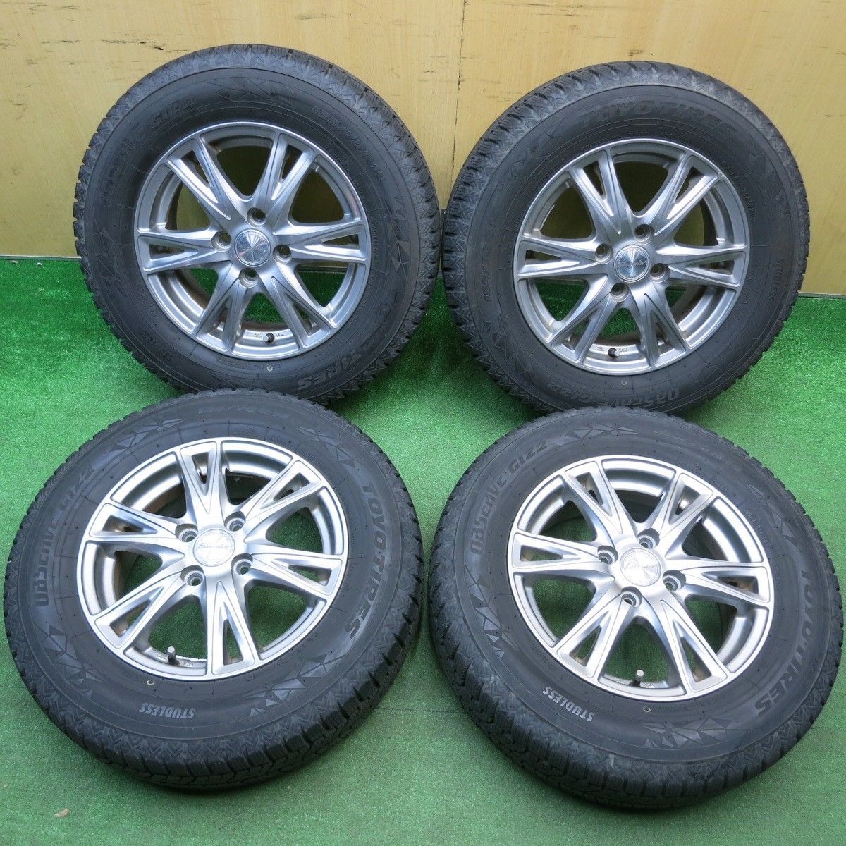 ② NISSAN NOTE ホイール付き14インチ 185/70R14 日産 ノート E12 純正