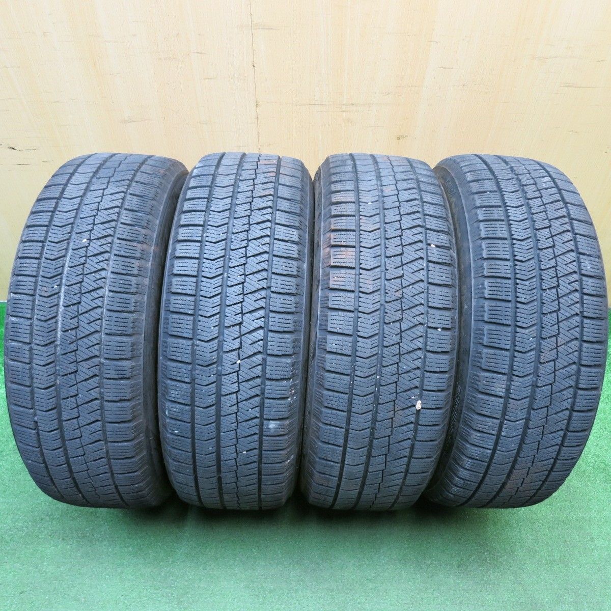 4本価格☆ベンツ W177 Aクラス 純正 205/60R16 スタッドレス 