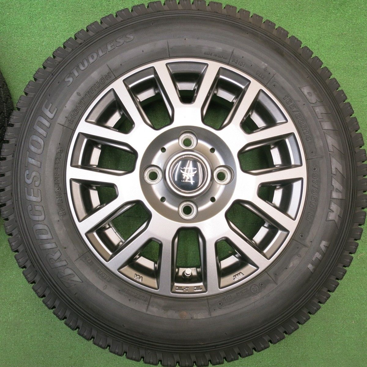 ほぼ未使用！23年☆スタッドレス 165/80R14 97/95N ブリヂストン 