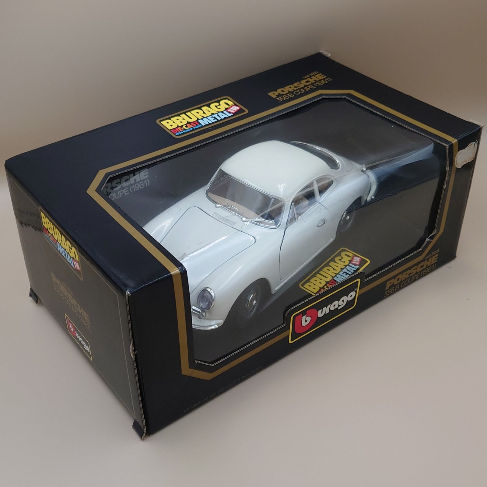 1/18 ポルシェ 356B クーペ 1961 ホワイト PORSCHE 356B ダイキャスト