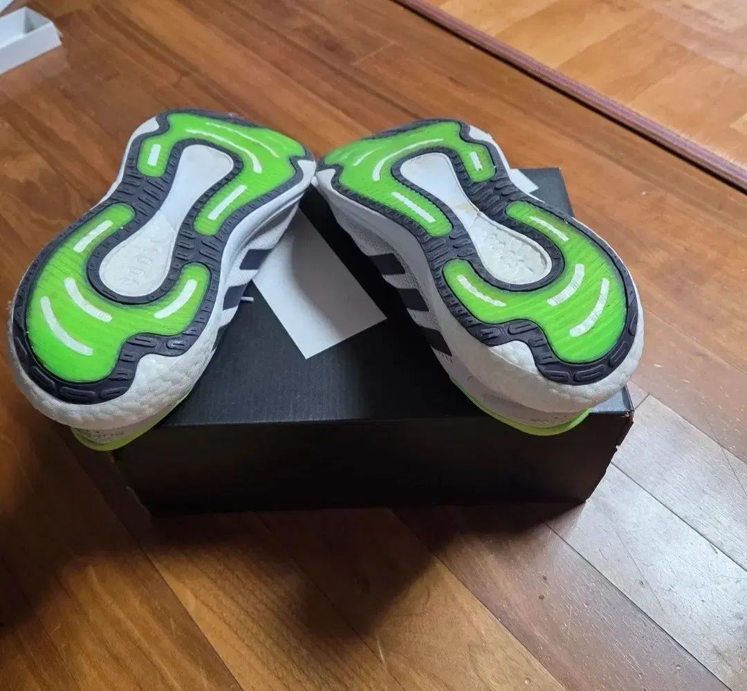 アディダス SUPERNOVA2 ランニングシューズ 280mm - メルカリ