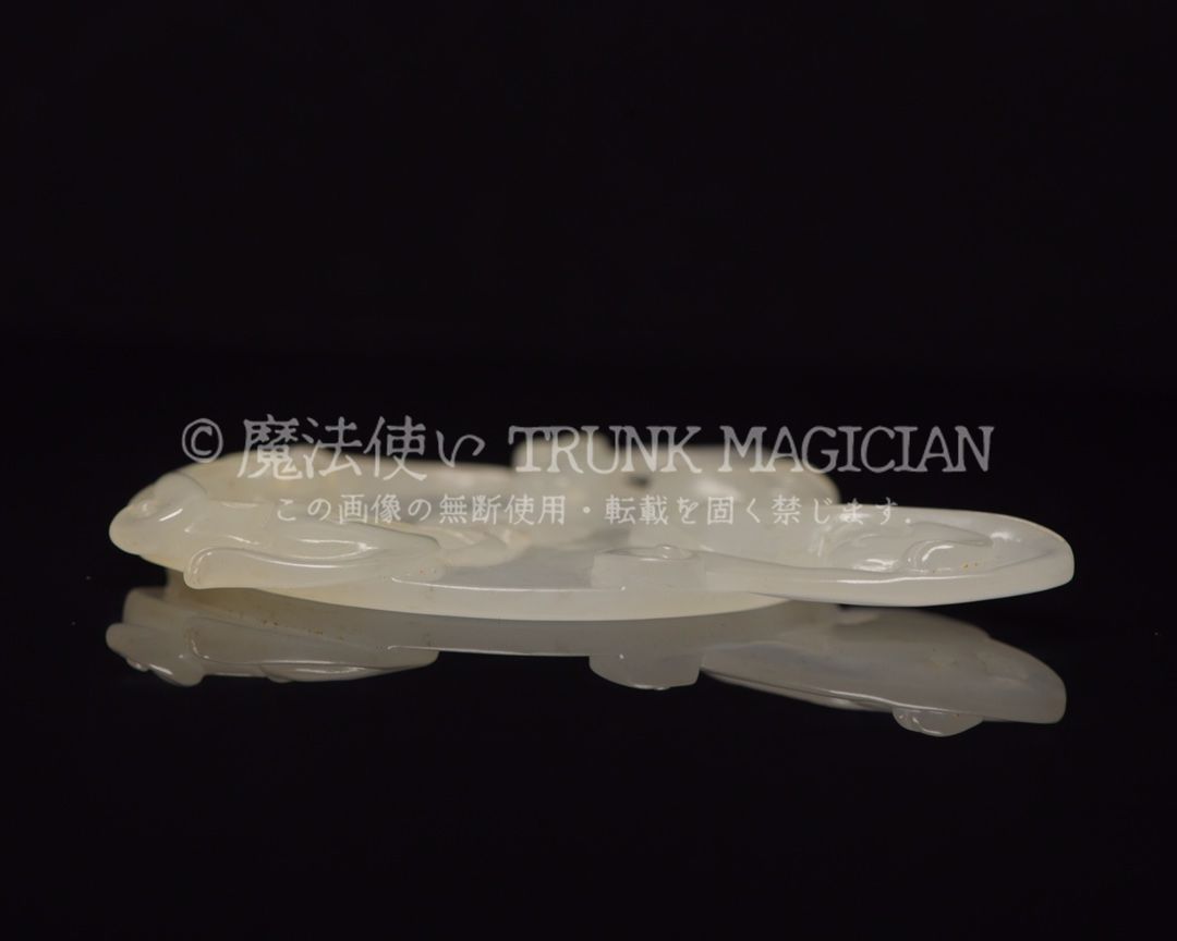 旧家蔵出し 和田玉細密彫 高古件 透空彫 瑞獣紋 玉璧 根付 置物 賞物