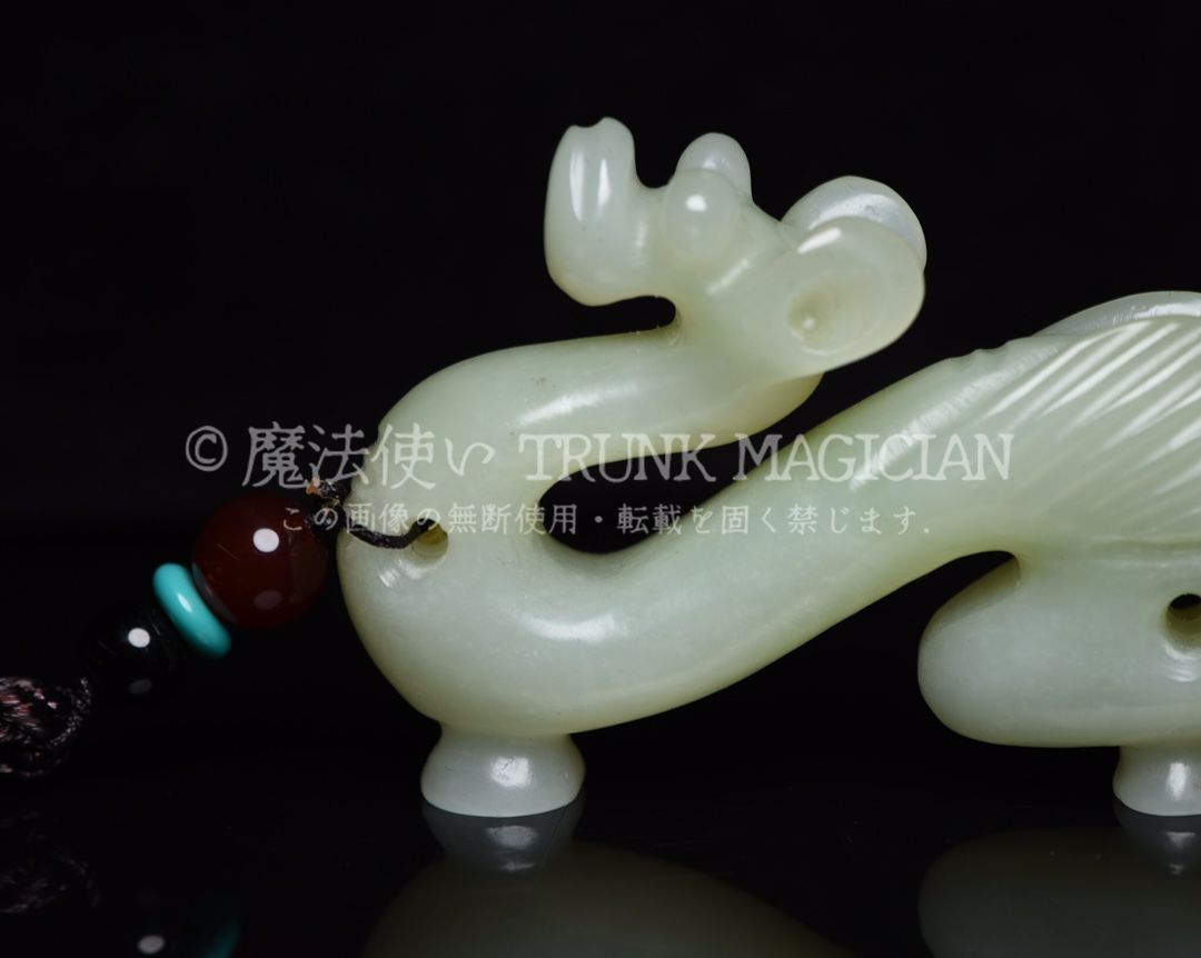 旧家蔵出し 和田玉細密彫 極品白玉 高古件 透空彫 神獣 玉豬龍 根付