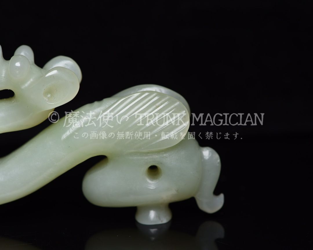 旧家蔵出し 和田玉細密彫 極品白玉 高古件 透空彫 神獣 玉豬龍 根付